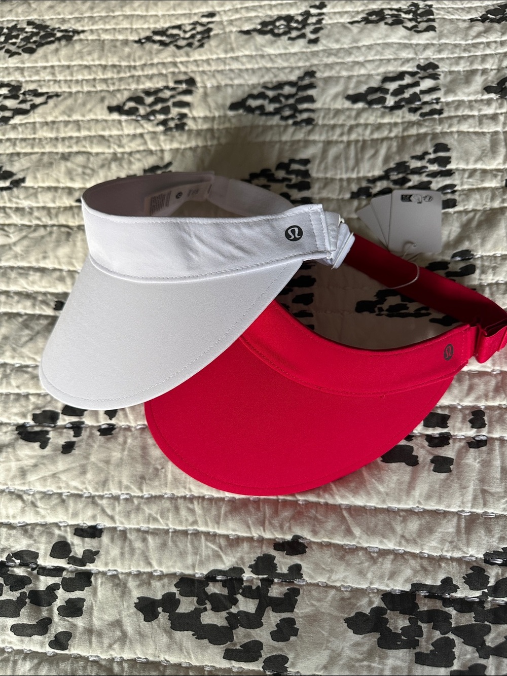 Lululemon Sun Visors - red & White (Pair) - Picture 3 of 7